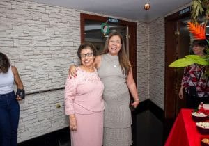 Resoluções de Ano Novo para Idosos: Saúde e Socialização no Viver Essencial